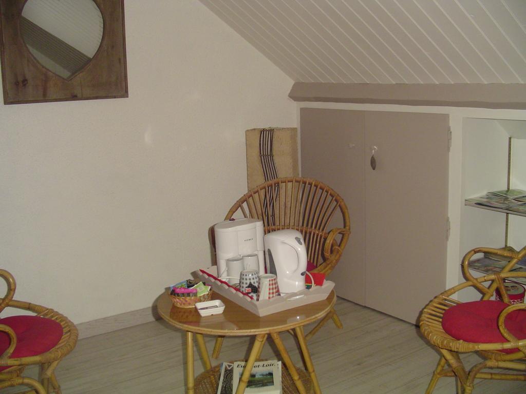 Chambre CresciaVernouillet  エクステリア 写真